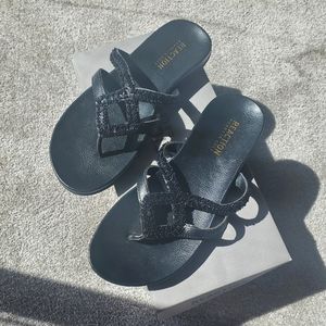 NEW Womens KENNETH COLE REACTION Jewel 2 Sandals Shoes Sz 6